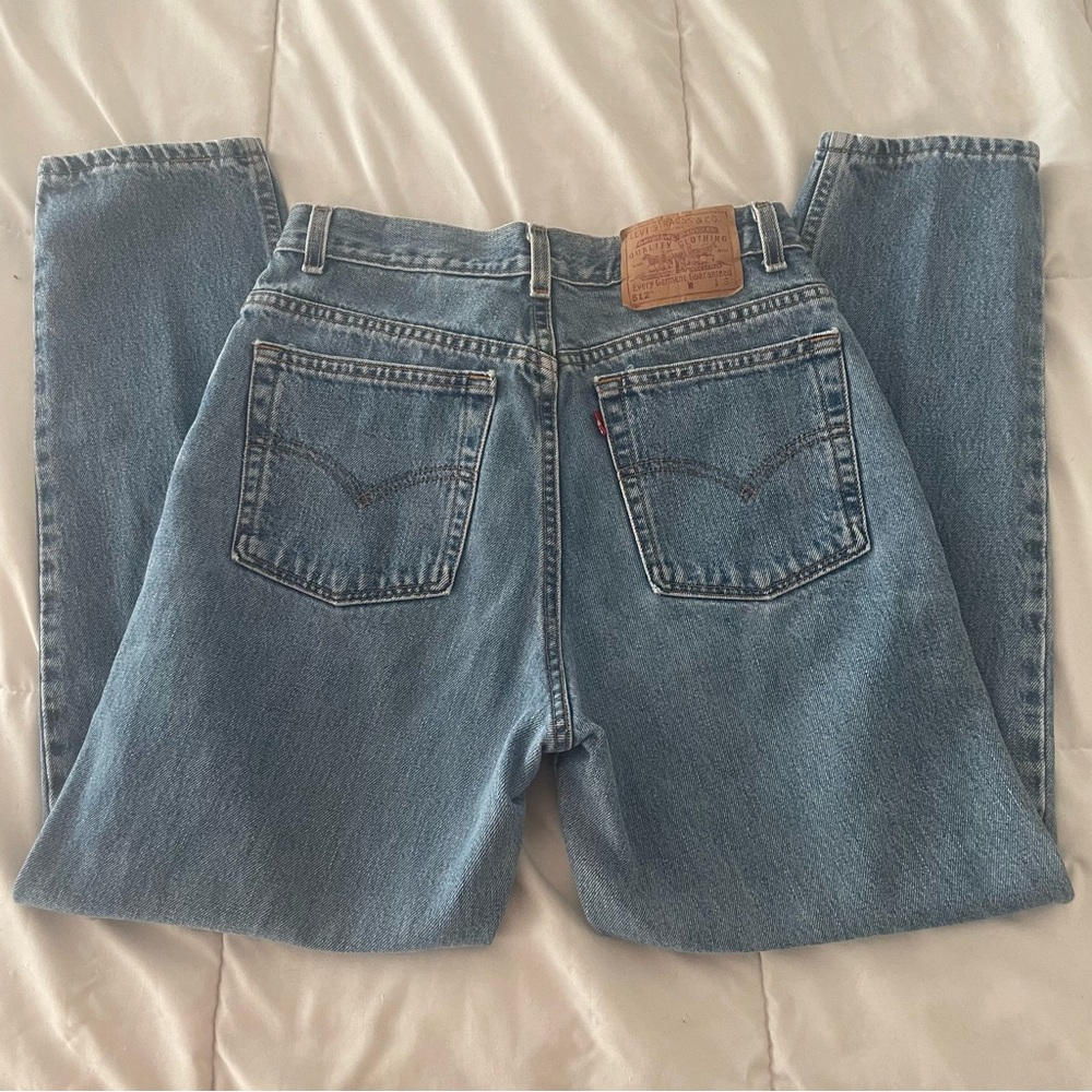 Vintage medium wash Levi 512 denim jeans